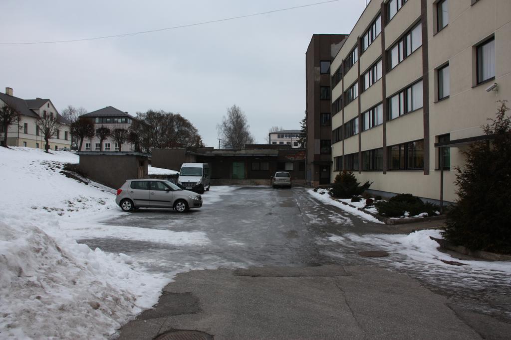 Hotel Мадона Екстериор снимка