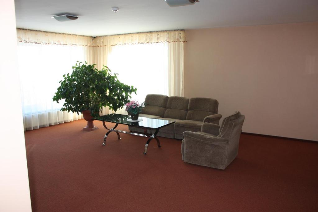 Hotel Мадона Екстериор снимка