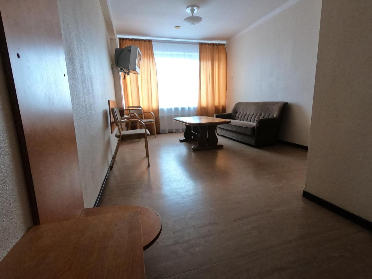 Hotel Мадона Екстериор снимка