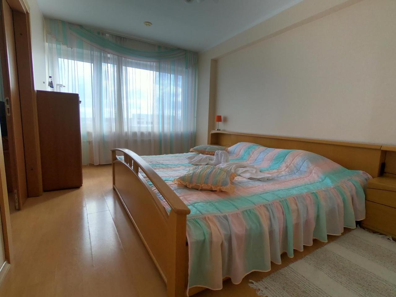 Hotel Мадона Екстериор снимка