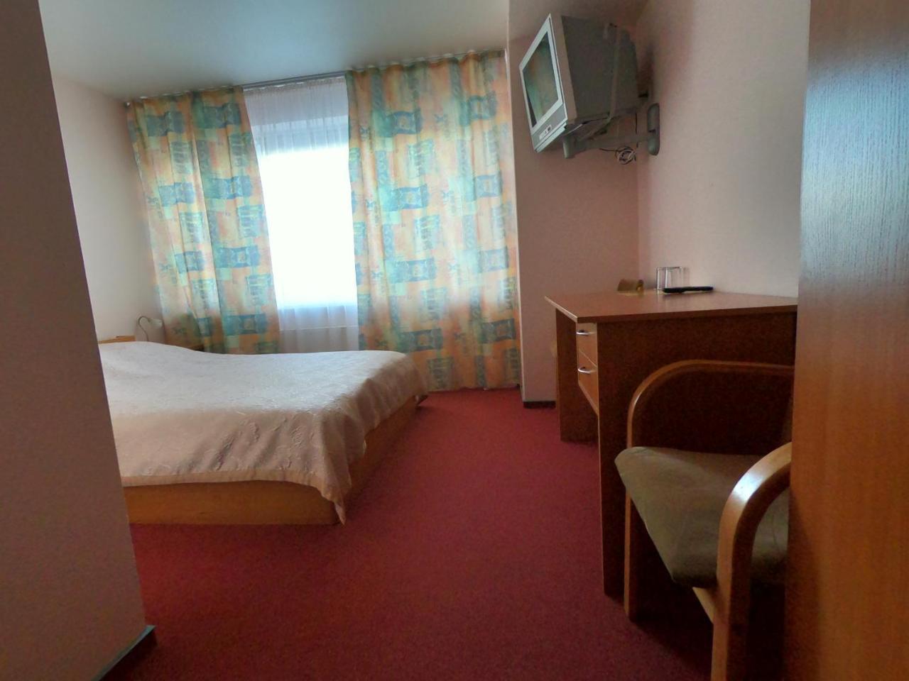Hotel Мадона Екстериор снимка